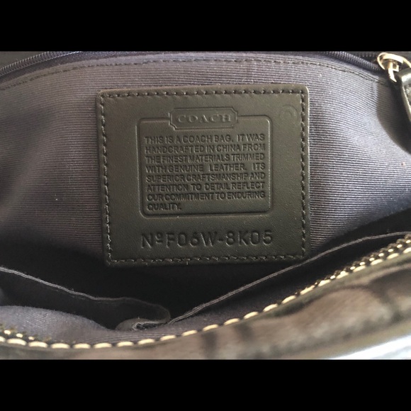 Black coach purse - Picture 3 of 8
